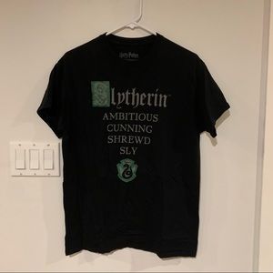 Harry Potter Slythetin Black graphic T Shirt Mens M Medium Short Book Movie